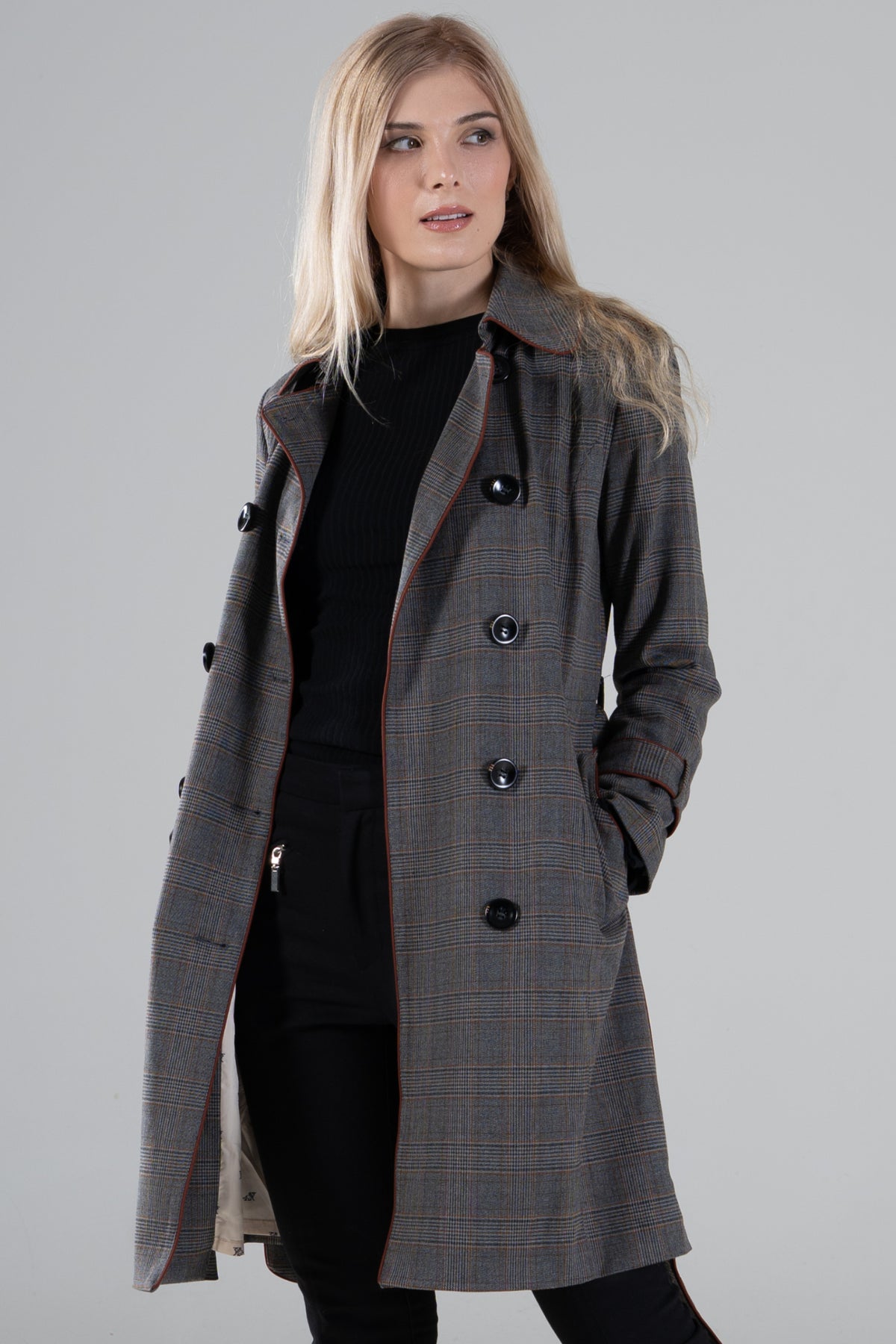 Flowing tartan shop trench coat